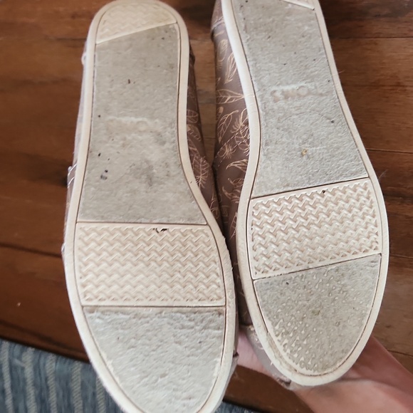 Tom's leaf print shoes - Picture 5 of 6